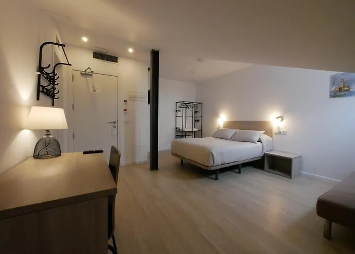 Myro Готель 2*